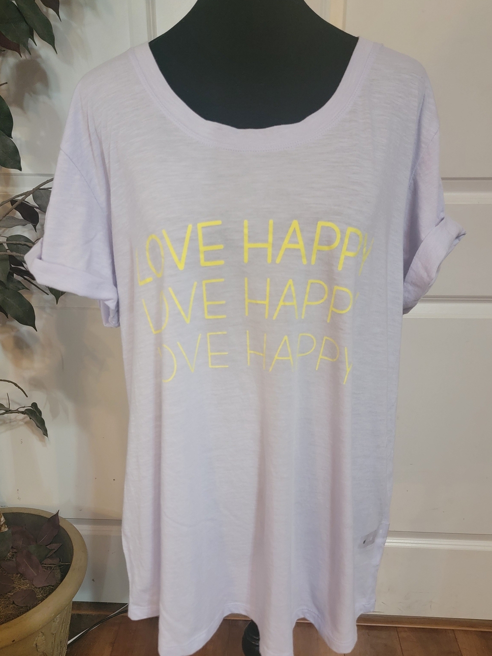 a.n.a Lavender Short Sleeve 'Love Happy' Graphic Tee